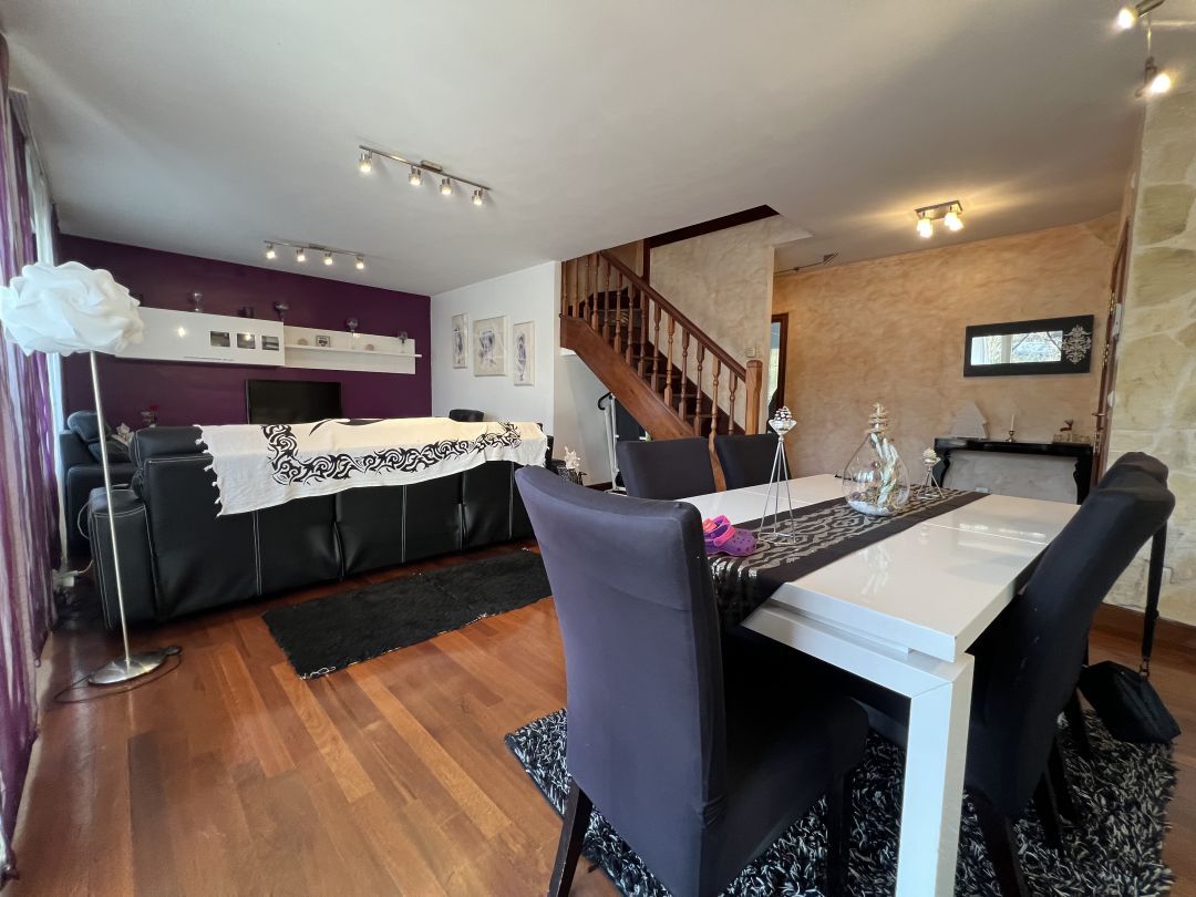 Living room of Duplex for sale in Abanto y Ciérvana-Abanto Zierbena  with Heating, Private garden and Terrace