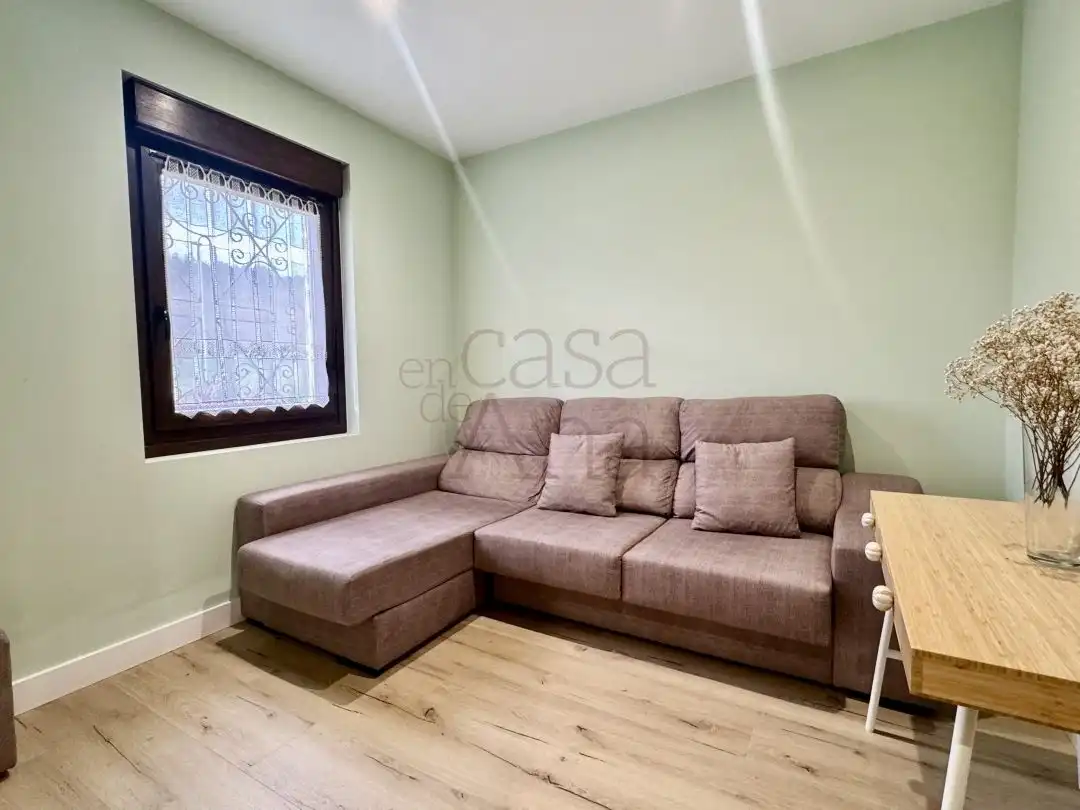 Sala d'estar de Casa o xalet en venda en Lemoa amb Calefacció, Jardí privat i Moblat