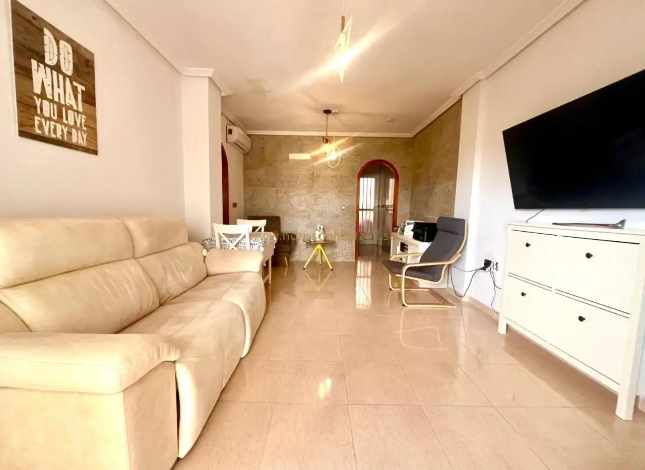 Living room of Apartments for sale in Orihuela