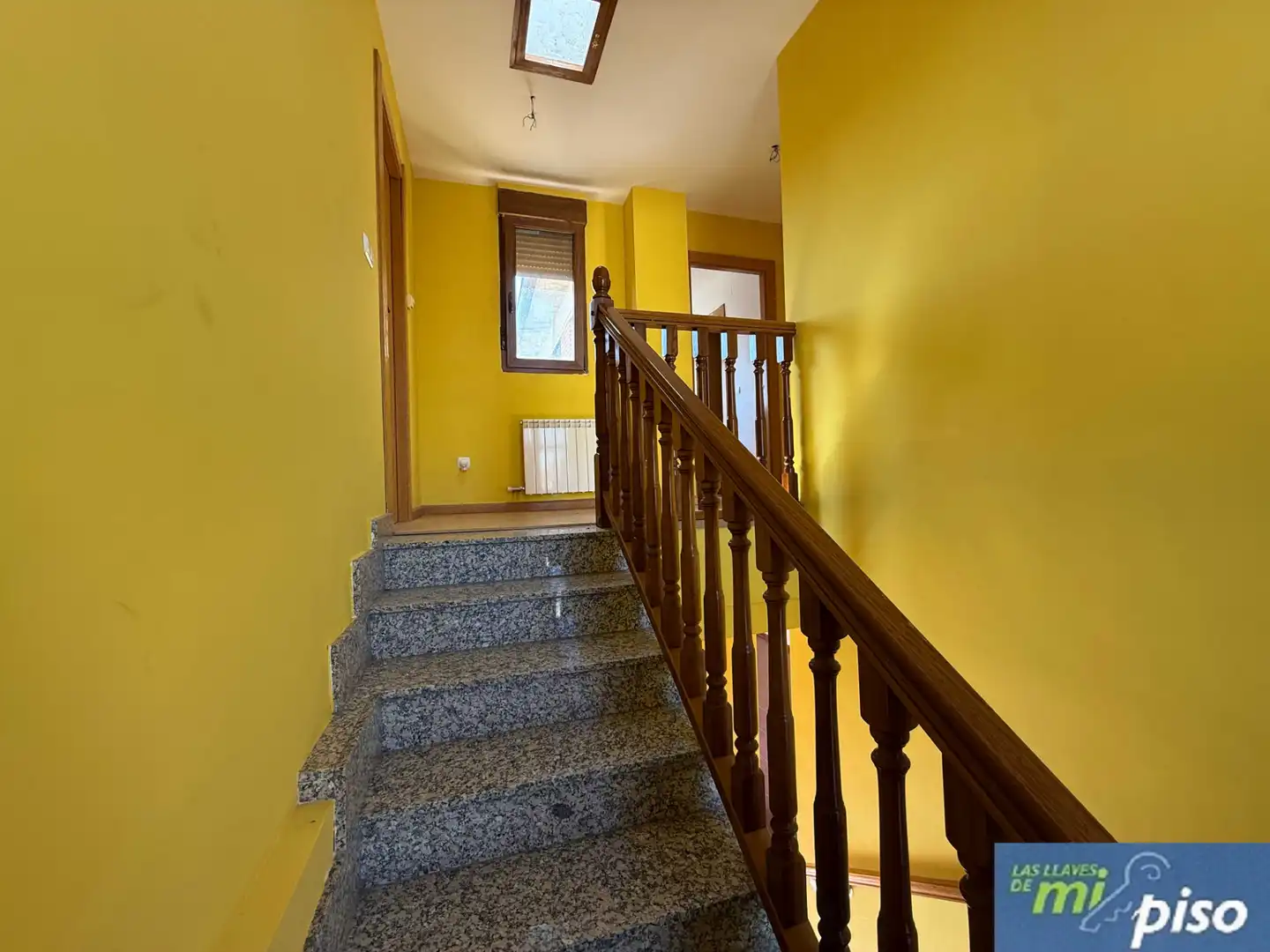 Casa adosada en venda en Corcos amb Calefacció, Jardí privat i Parquet