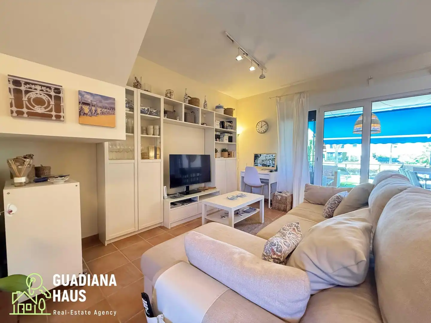 Reihenhaus mit Pool zum Verkauf in Avenida ROSALIA DE CASTRO 5, imagen 11
