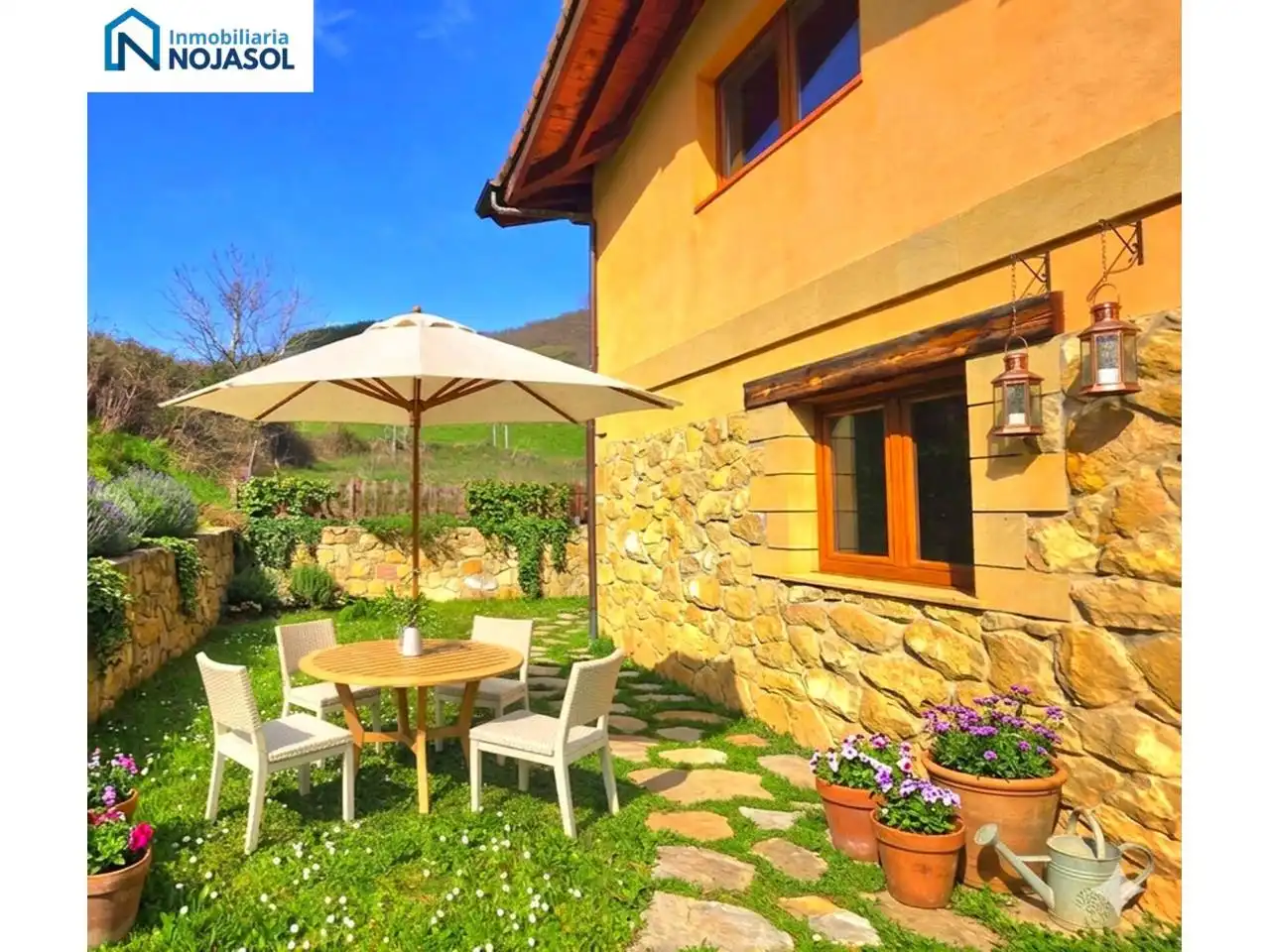 Terrassa de Apartament en venda en Vega de Liébana amb Calefacció, Jardí privat i Parquet