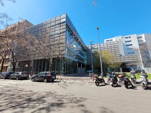 Außenansicht von Büro zur Miete in Barcelona mit Klimaanlage, Heizung und Terrasse