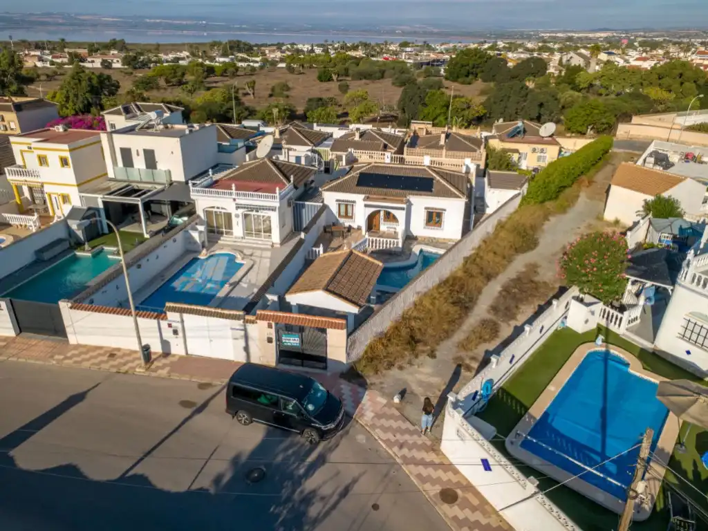 House with pool for sale in Calle Ravel 109, imagen 29