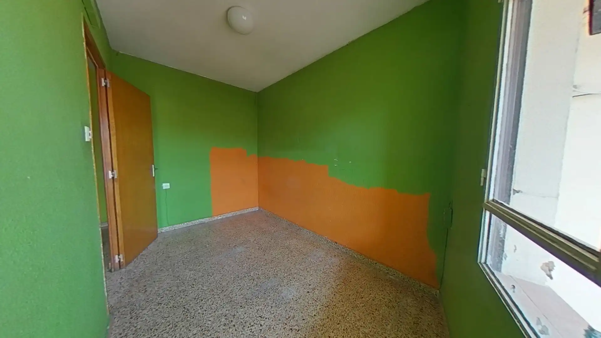 Dormitori de Pis en venda en Ayora amb Balcó