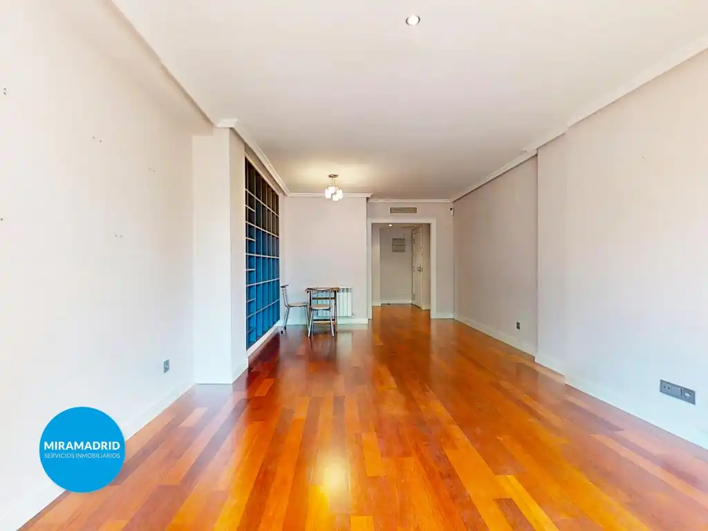 Sala de estar de Planta baja en venta en Paracuellos de Jarama con Aire acondicionado, Terraza y Piscina comunitaria