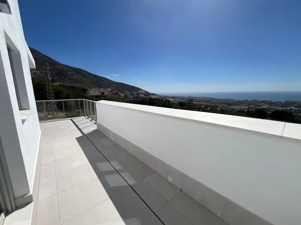 Terraza de Ático en venta en Benalmádena con Terraza y Piscina comunitaria