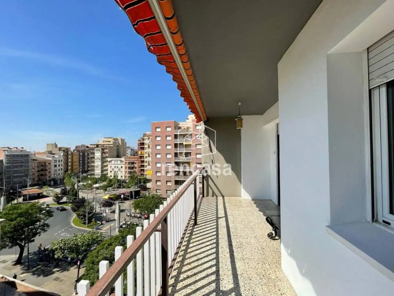 Pis de lloguer a Calle Rovira Roure, Príncep de Viana - Clot -Xalets Humbert Torres