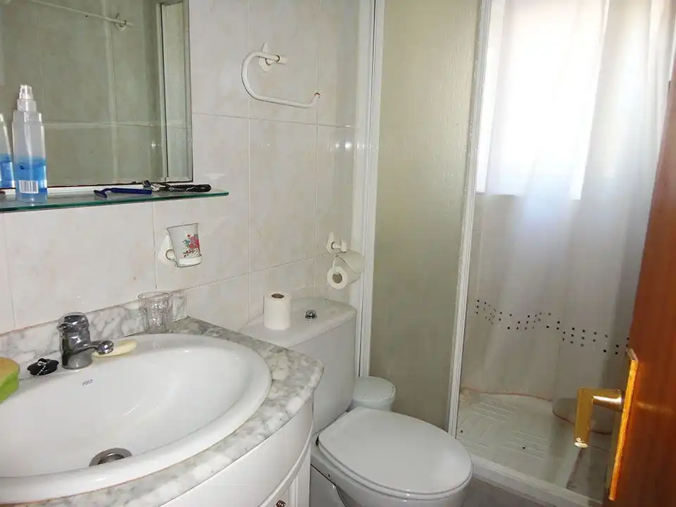 Baño de Finca rústica en venta en Regumiel de la Sierra con Calefacción y Amueblado