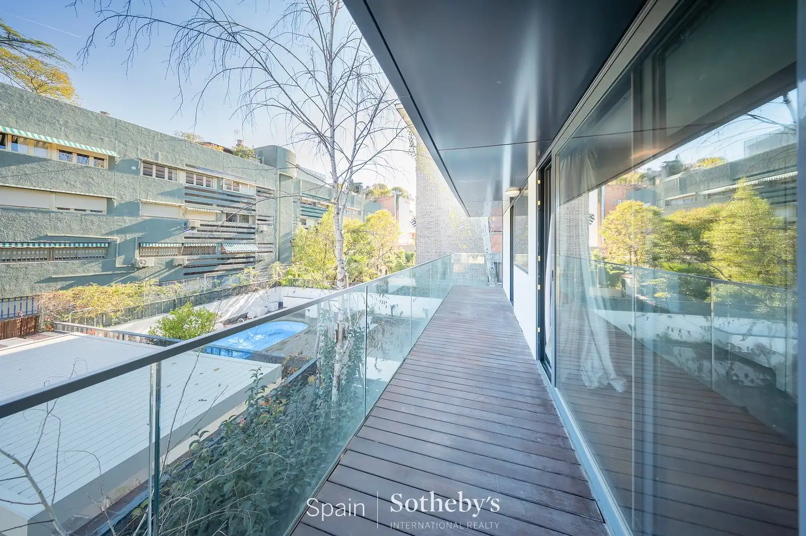 Terrassa de Casa o xalet en venda en Madrid amb Aire condicionat, Calefacció i Jardí privat
