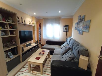 Living room of Flat for sale in Bilbao   with Heating, Terrace and Furnished