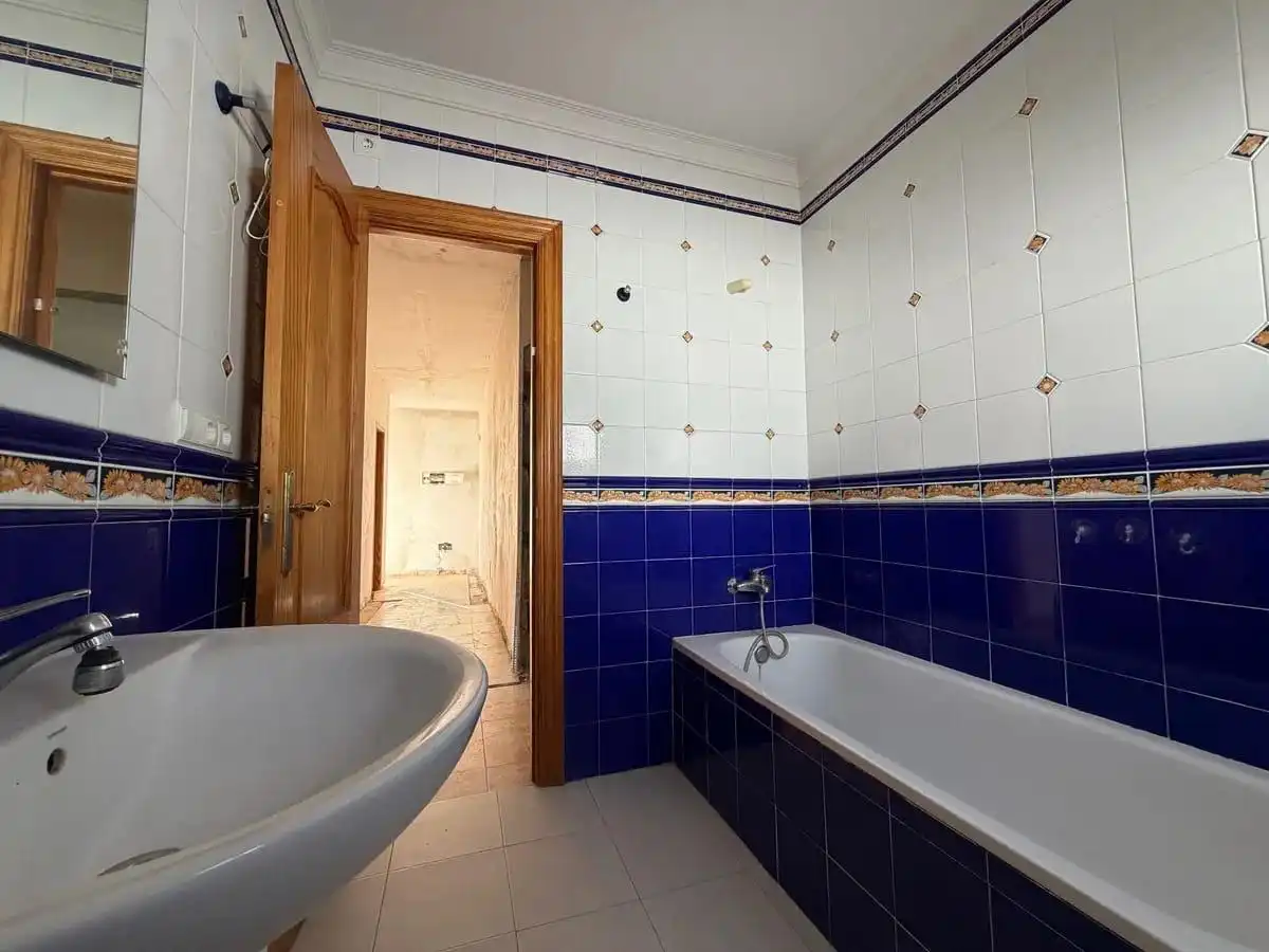 Chalet con piscina en venta en Alcaucín, imagen 8