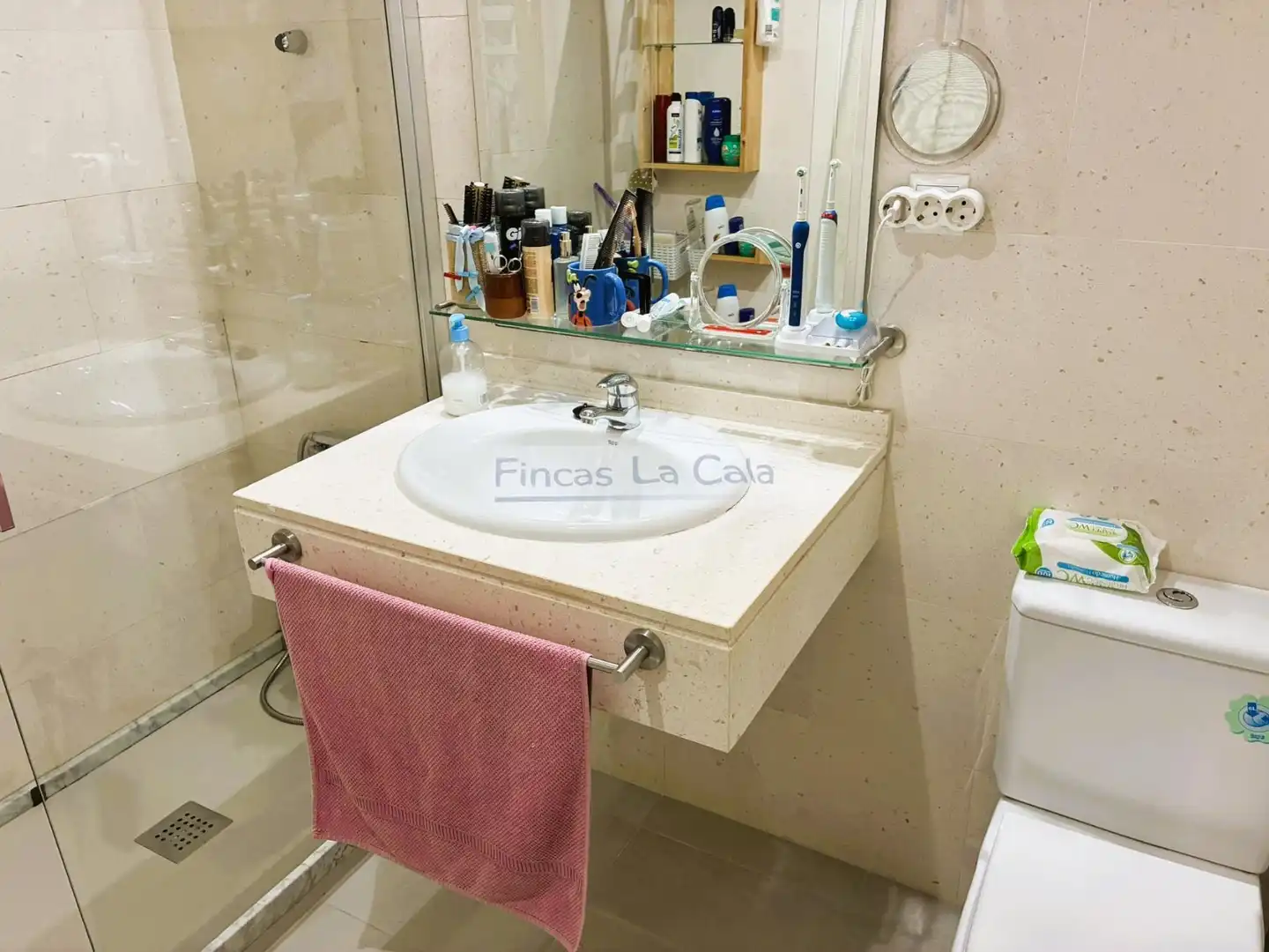 Badezimmer von Wohnungen zum Verkauf in Villajoyosa / La Vila Joiosa mit Klimaanlage, Heizung und Terrasse