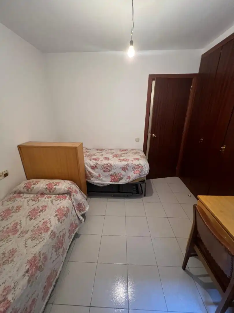 Schlafzimmer von Wohnung zum Verkauf in Encamp mit Heizung, Abstellraum und Möbliert