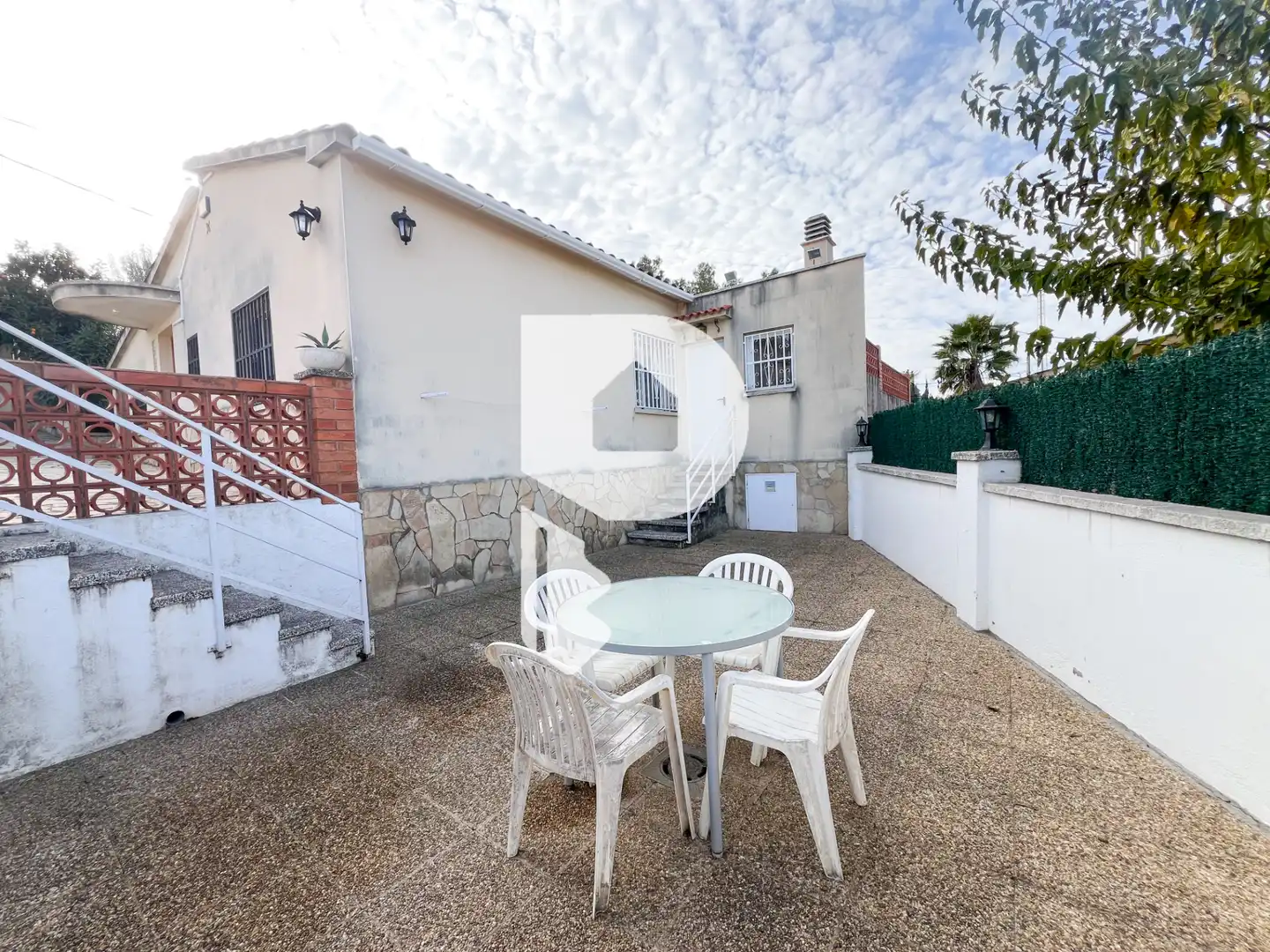 Vista exterior de Casa o chalet en venta en Esparreguera con Aire acondicionado, Calefacción y Jardín privado
