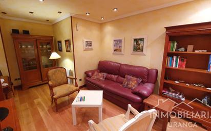 Living room of Flat for sale in Laredo