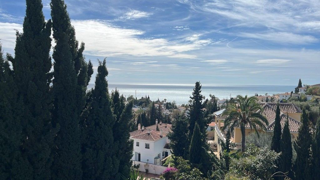 Vista exterior de Casa o xalet en venda en Rincón de la Victoria
