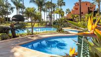 Piscina de Apartament en venda en Estepona amb Aire condicionat, Terrassa i Traster