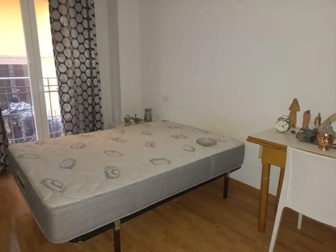 Habitación de Piso en venta en Zaragoza con Calefacción, Trastero y Balcón