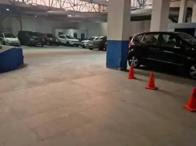 Parkplatz von Garage zur Miete in Madrid