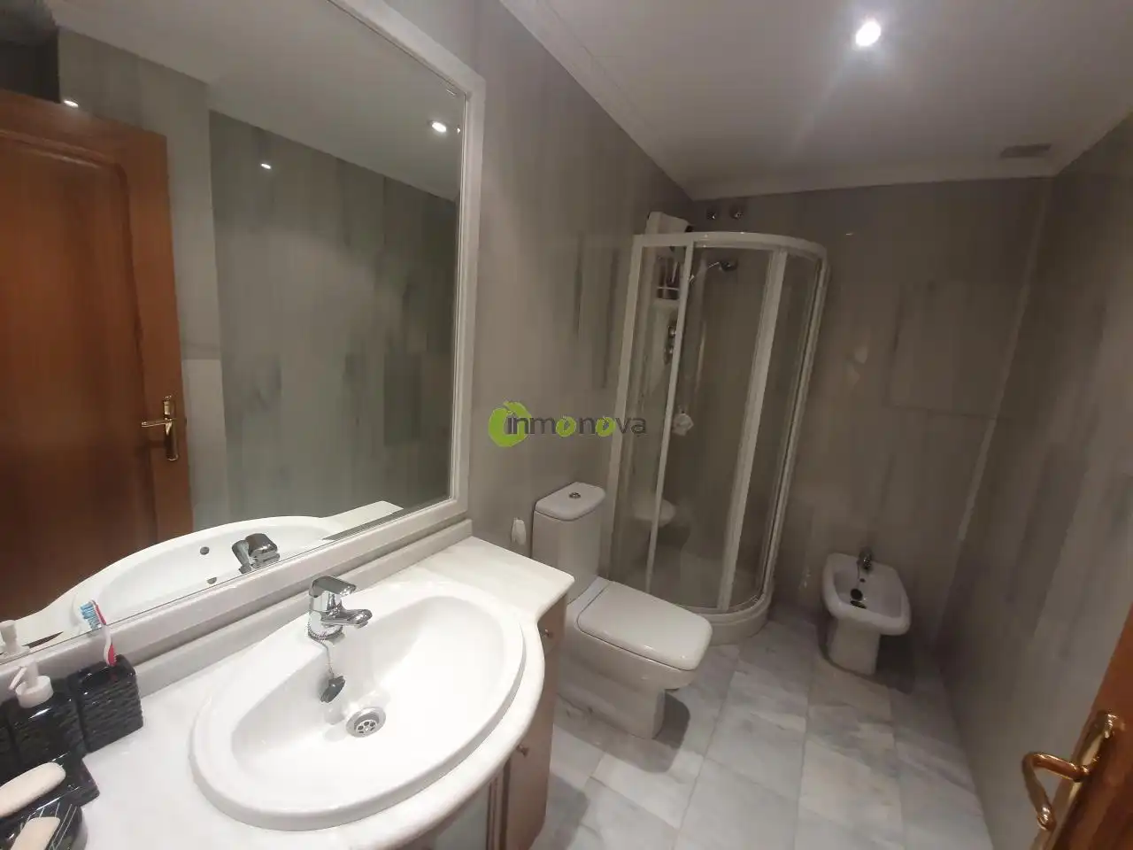 Piso con ascensor en venta en TRAVESIA DE VIGO, imagen 10