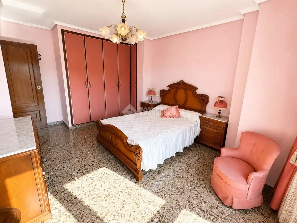 Habitación de Piso en venta en Torrent con Balcón