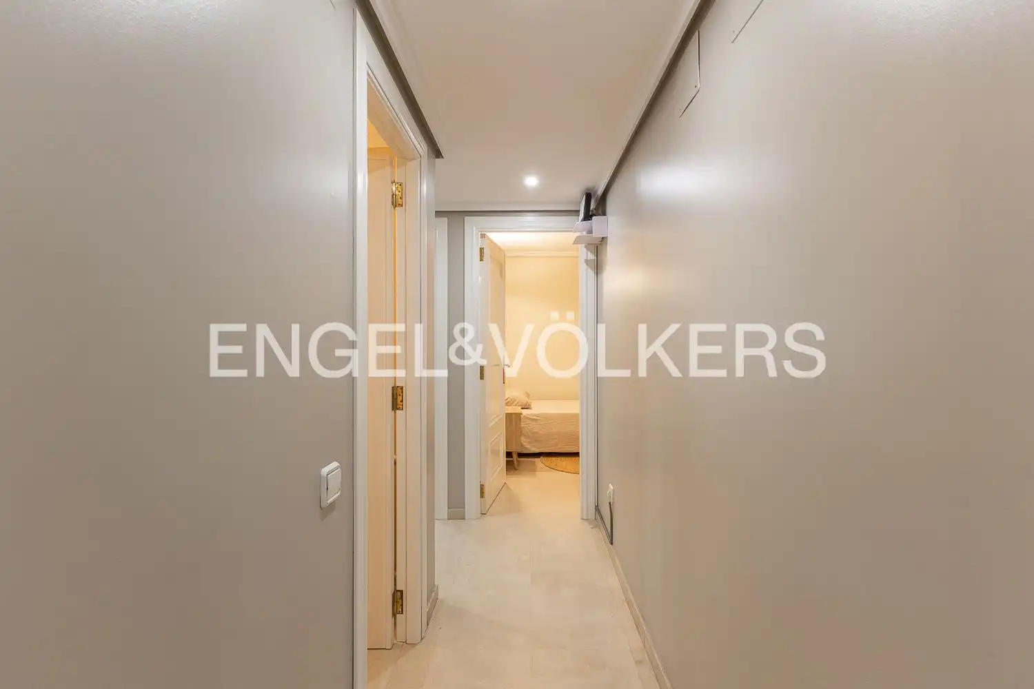 Flat for rent in Valencia  with Air Conditioner, Heating and Terrace