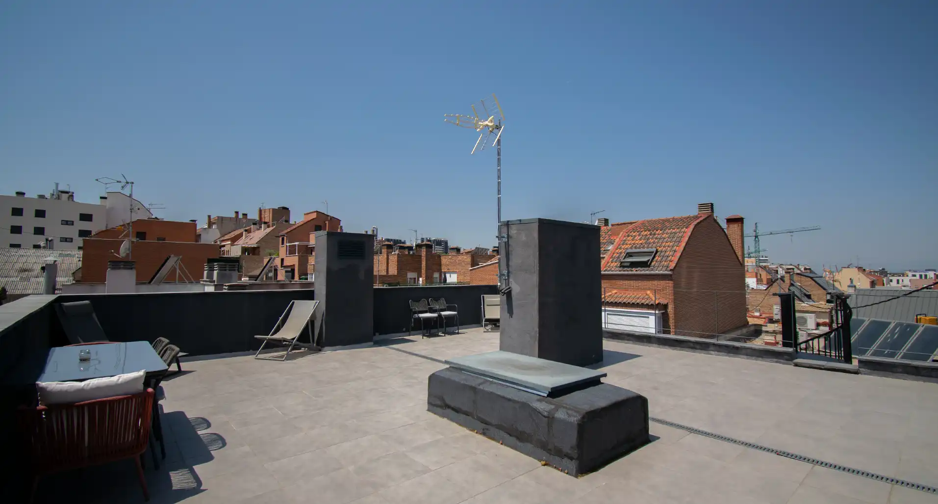 Terrassa de Casa o xalet per a compartir en Madrid amb Aire condicionat, Calefacció i Terrassa