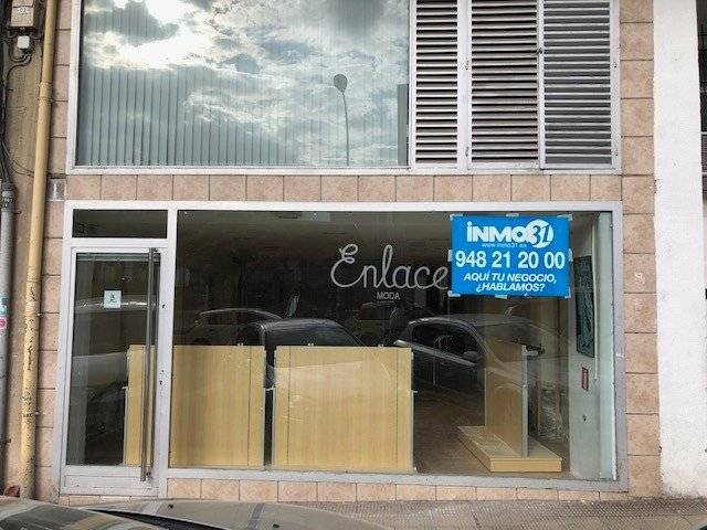 Local comercial en Alquiler en  Las maestras 5 en Burlada / Burlata
