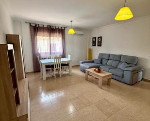 Sala d'estar de Pis en venda en Almagro amb Aire condicionat, Calefacció i Moblat