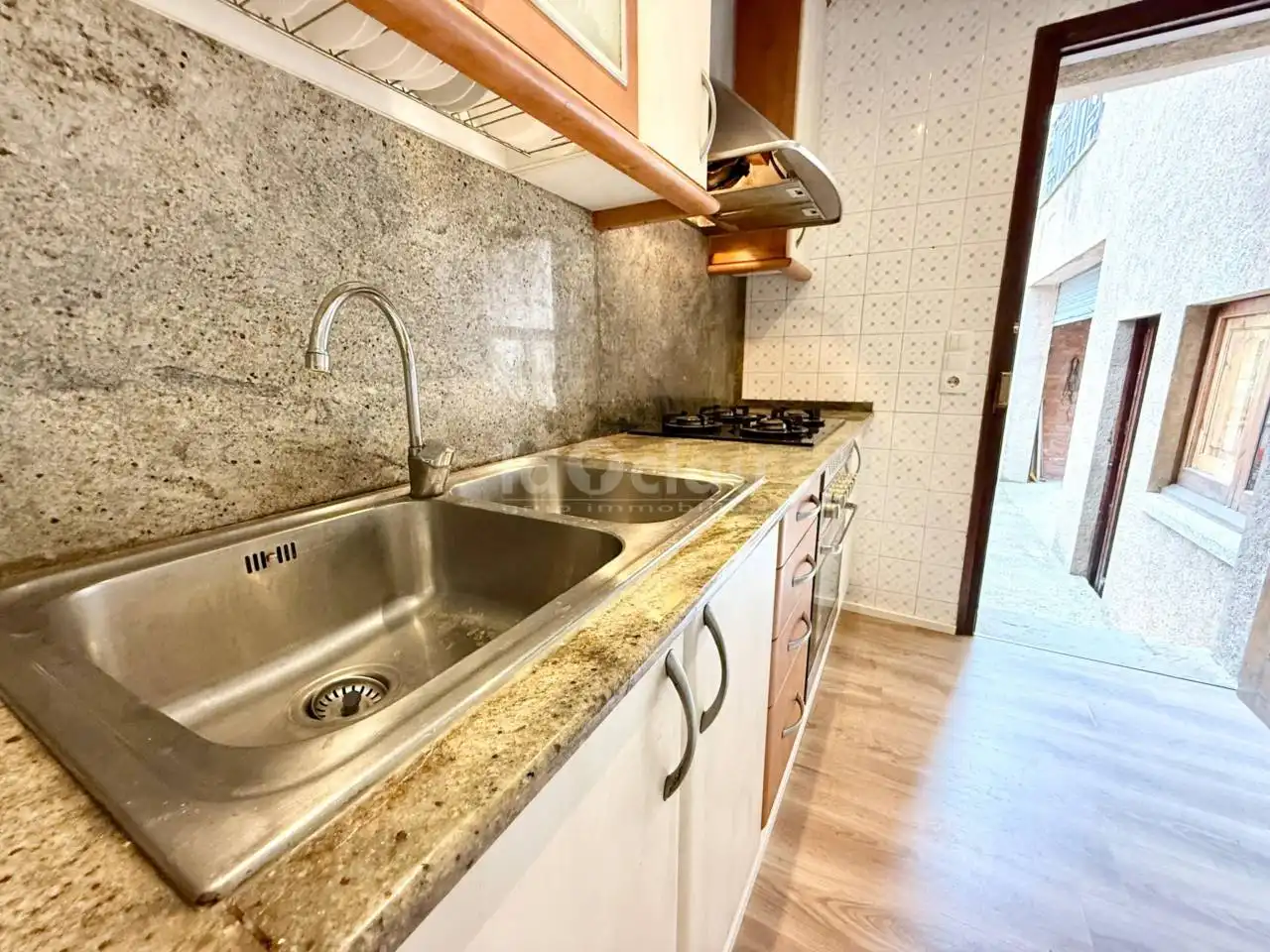 Cuina de Casa o xalet en venda en L'Estany amb Calefacció i Terrassa