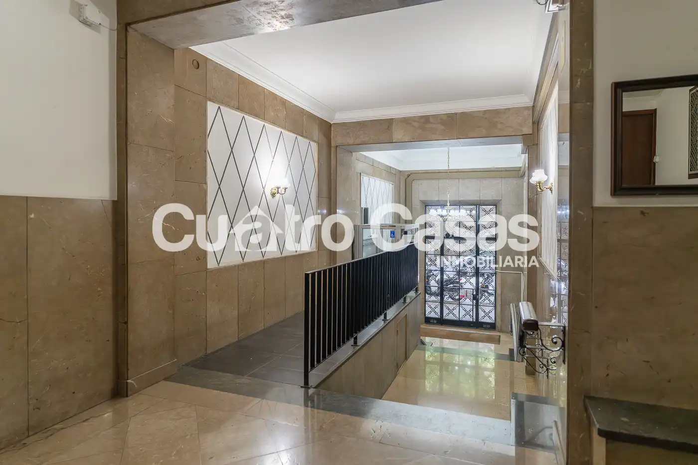 Flat for sale in Barcelona  with Air Conditioner, Heating and Parquet flooring