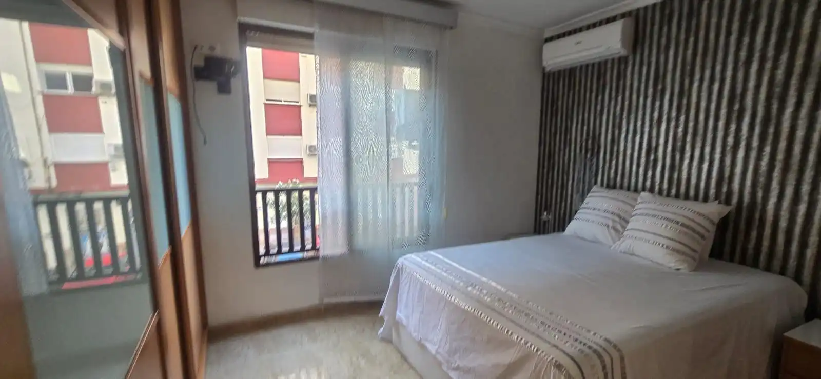Schlafzimmer von Wohnung zum Verkauf in Valencia mit Klimaanlage, Heizung und Möbliert