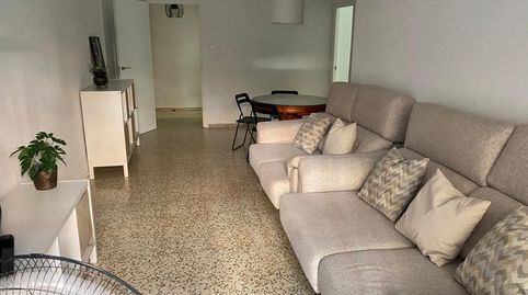 Foto 2 de Piso de alquiler en Demetrio Spínola, Rosaleda - Juventud, Granada Capital
