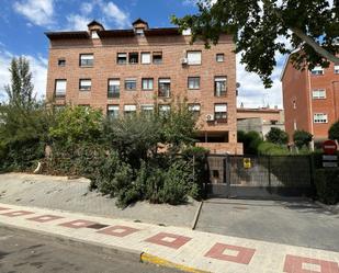 Exterior view of Duplex for sale in Azuqueca de Henares  with Heating, Private garden and Alarm