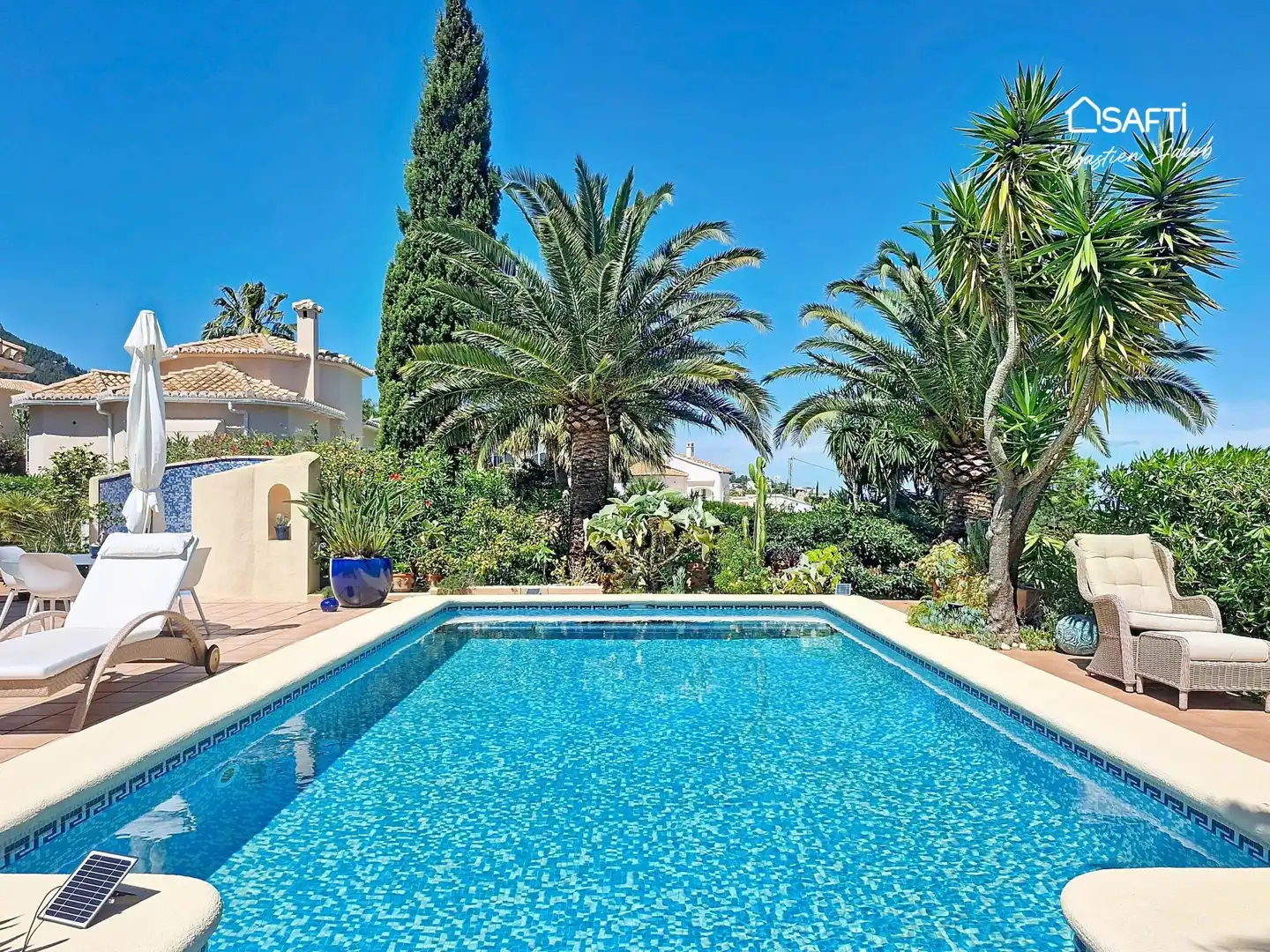 Swimming pool of Houses for sale in Dénia  with Air Conditioner, Heating and Terrace