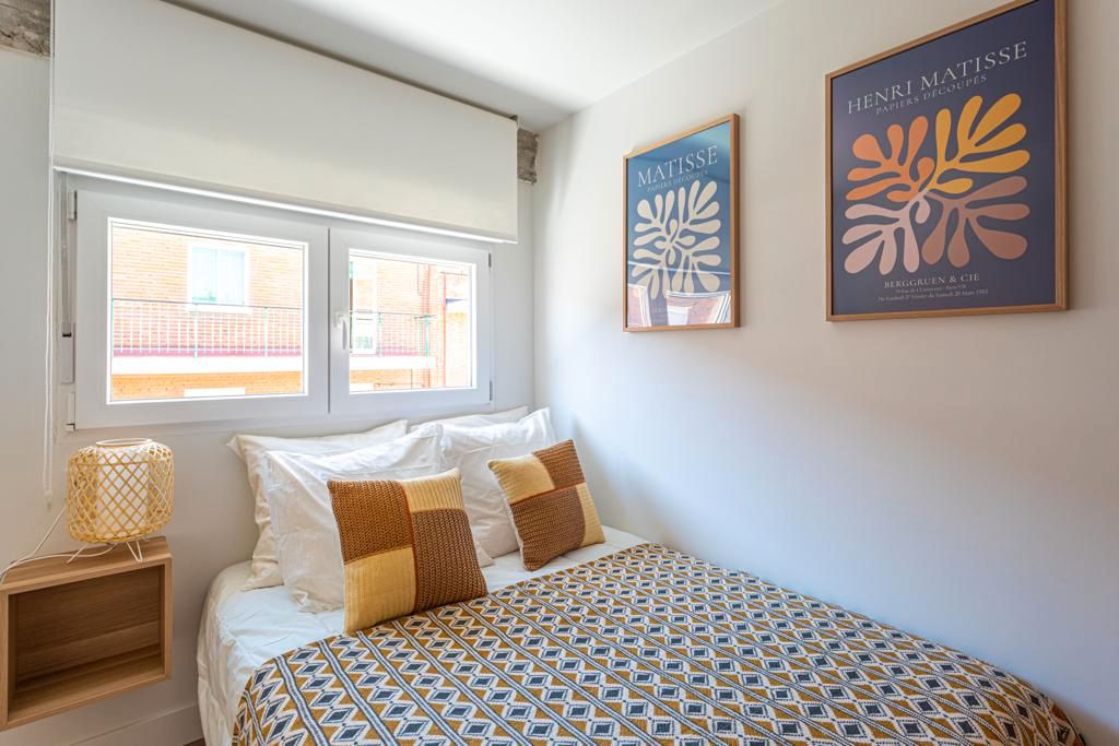Bedroom of Flat to share in  Madrid Capital  with Heating, Furnished and Oven