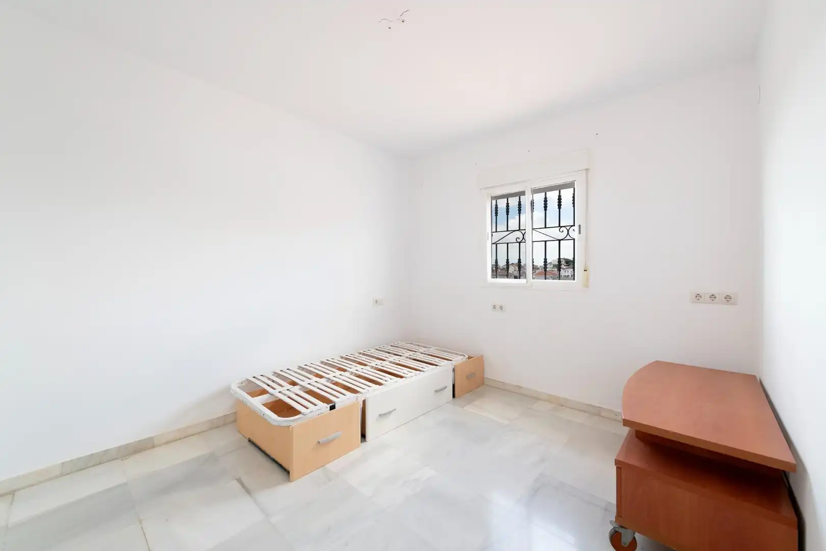 Habitación de Casa adosada en venta en Rincón de la Victoria con Terraza y Piscina comunitaria
