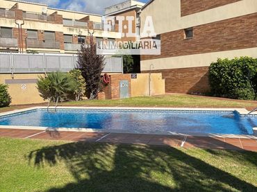 Adossat amb piscina en venda a Doctor Ramon i Cajal