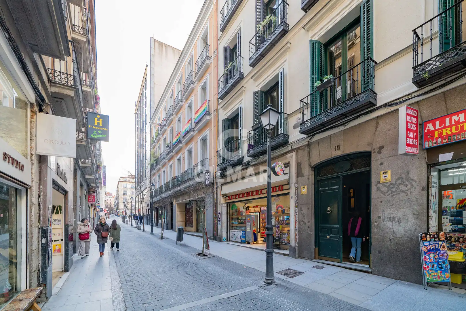 Vista exterior de Àtic en venda en Madrid amb Calefacció