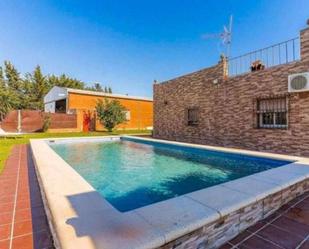 Swimming pool of House or chalet for sale in Chiclana de la Frontera  with Storage room and Swimming Pool