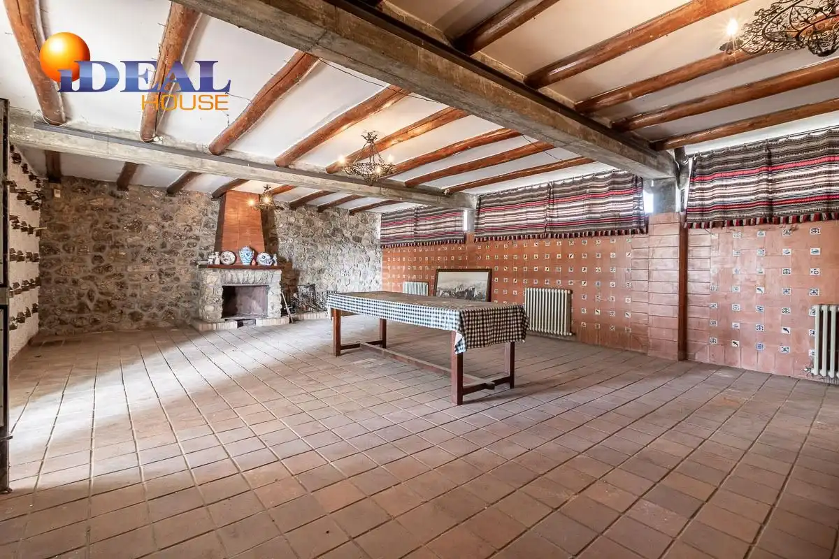 Casa rústica amb piscina en venda a Santa Fe, imagen 9