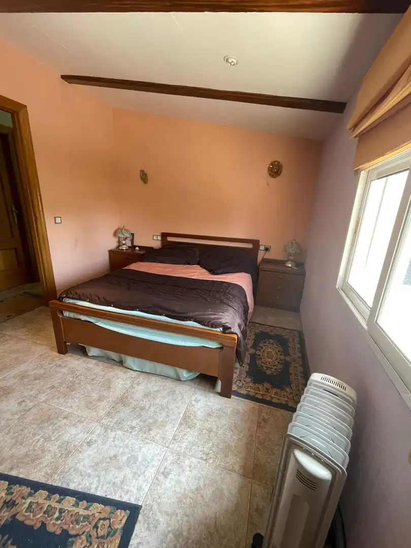 Habitación de Casa o chalet en venta en Vilamarxant con Jardín privado, Piscina y Amueblado