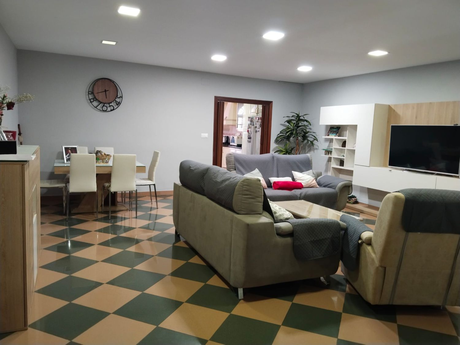 Living room of Flat for sale in  Sevilla Capital  with Air Conditioner