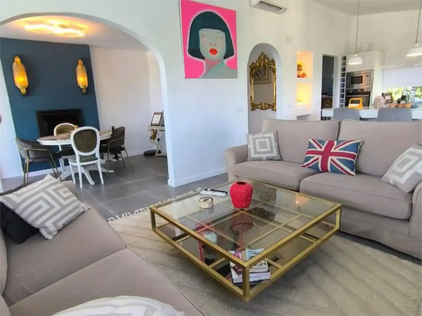 Sala de estar de Casa o chalet de alquiler en Sant Pere de Ribes con Aire acondicionado, Jardín privado y Piscina
