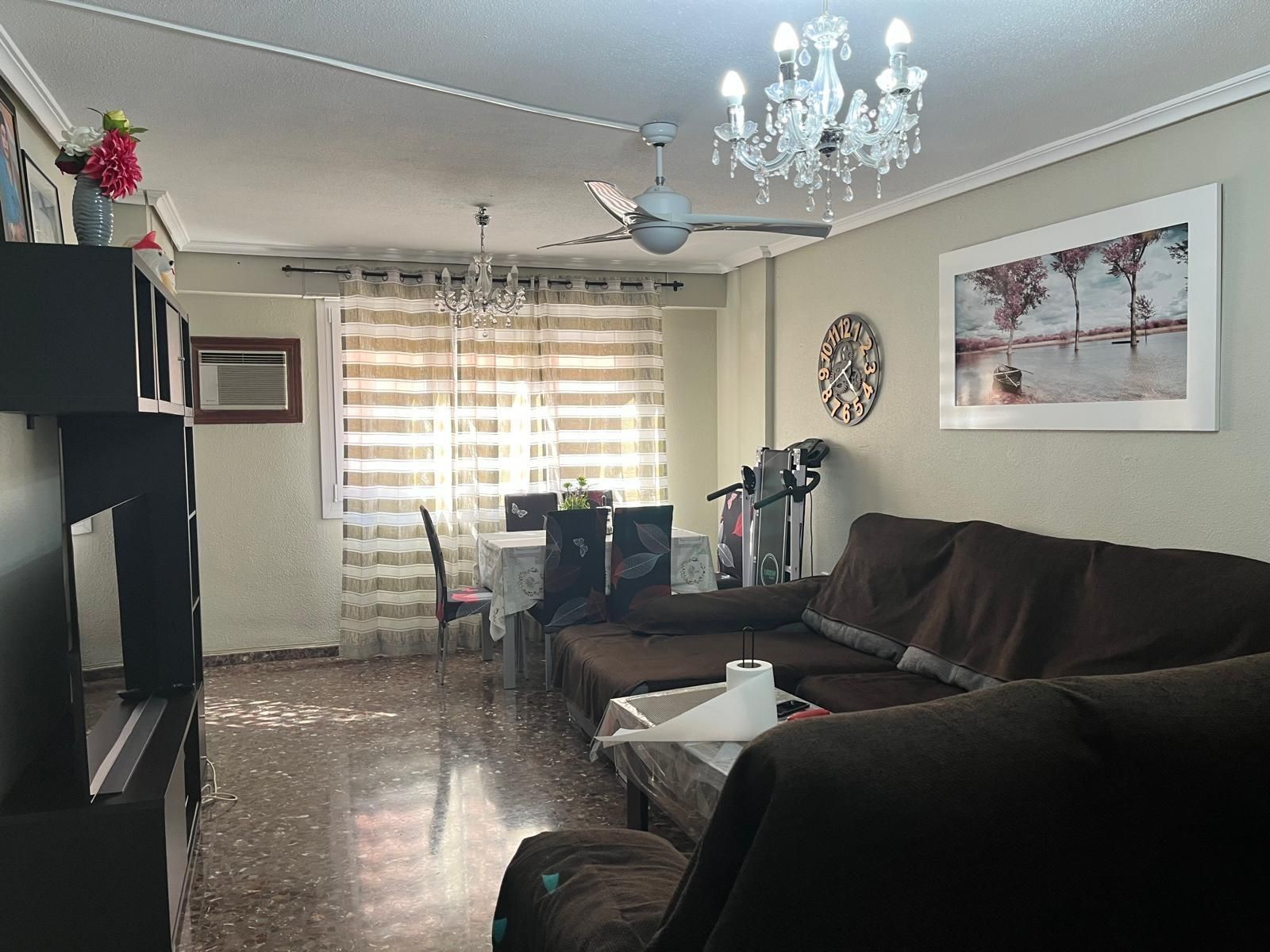 Living room of Flat to rent in Xirivella  with Air Conditioner and Balcony