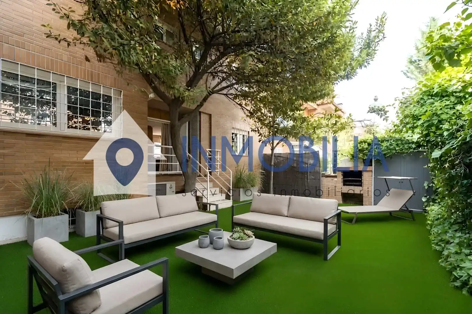 Terraza de Casa adosada en venta en Madrid con Aire acondicionado, Calefacción y Jardín privado