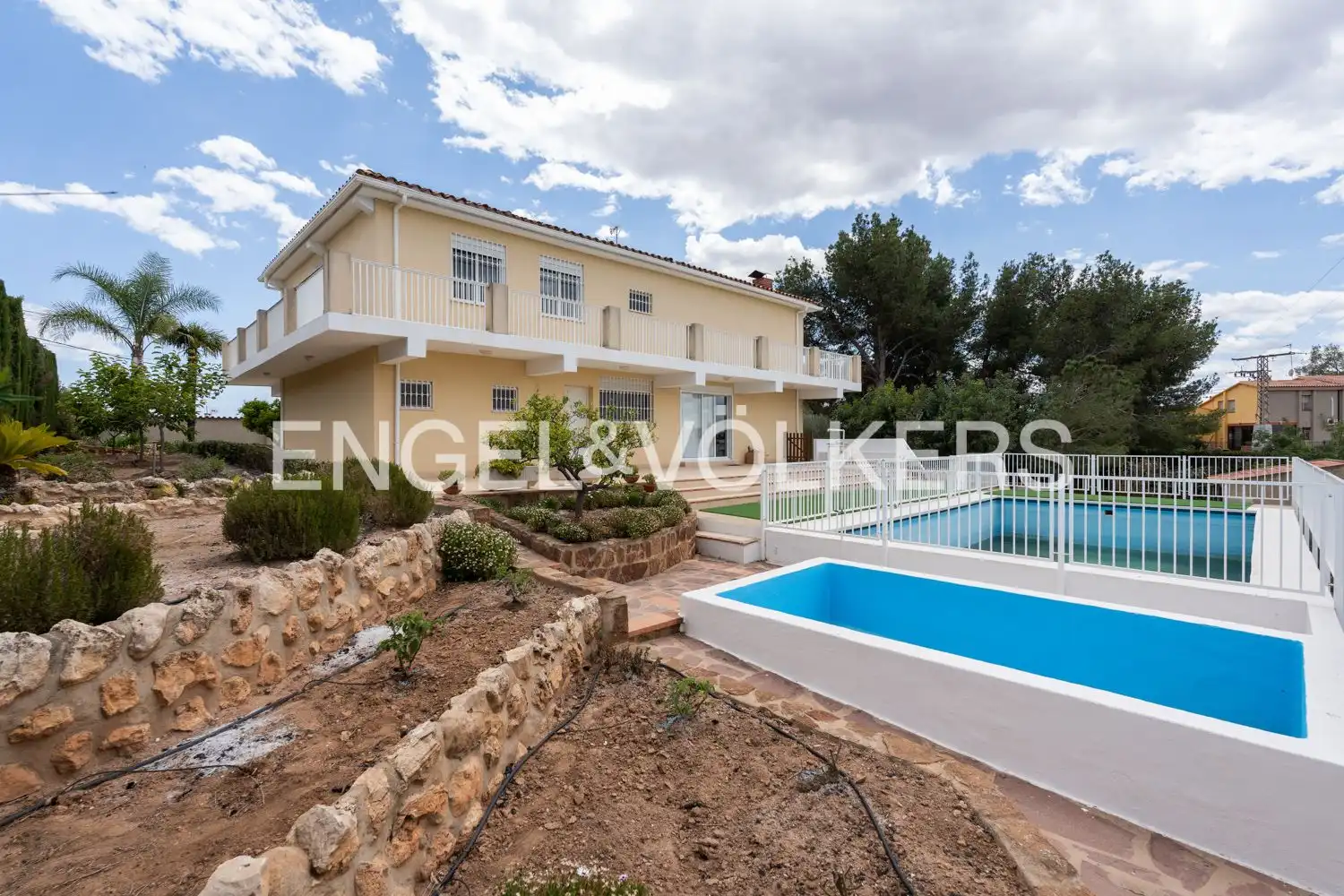 Vista exterior de Casa o chalet en venta en Alfarb con Calefacción, Jardín privado y Parquet