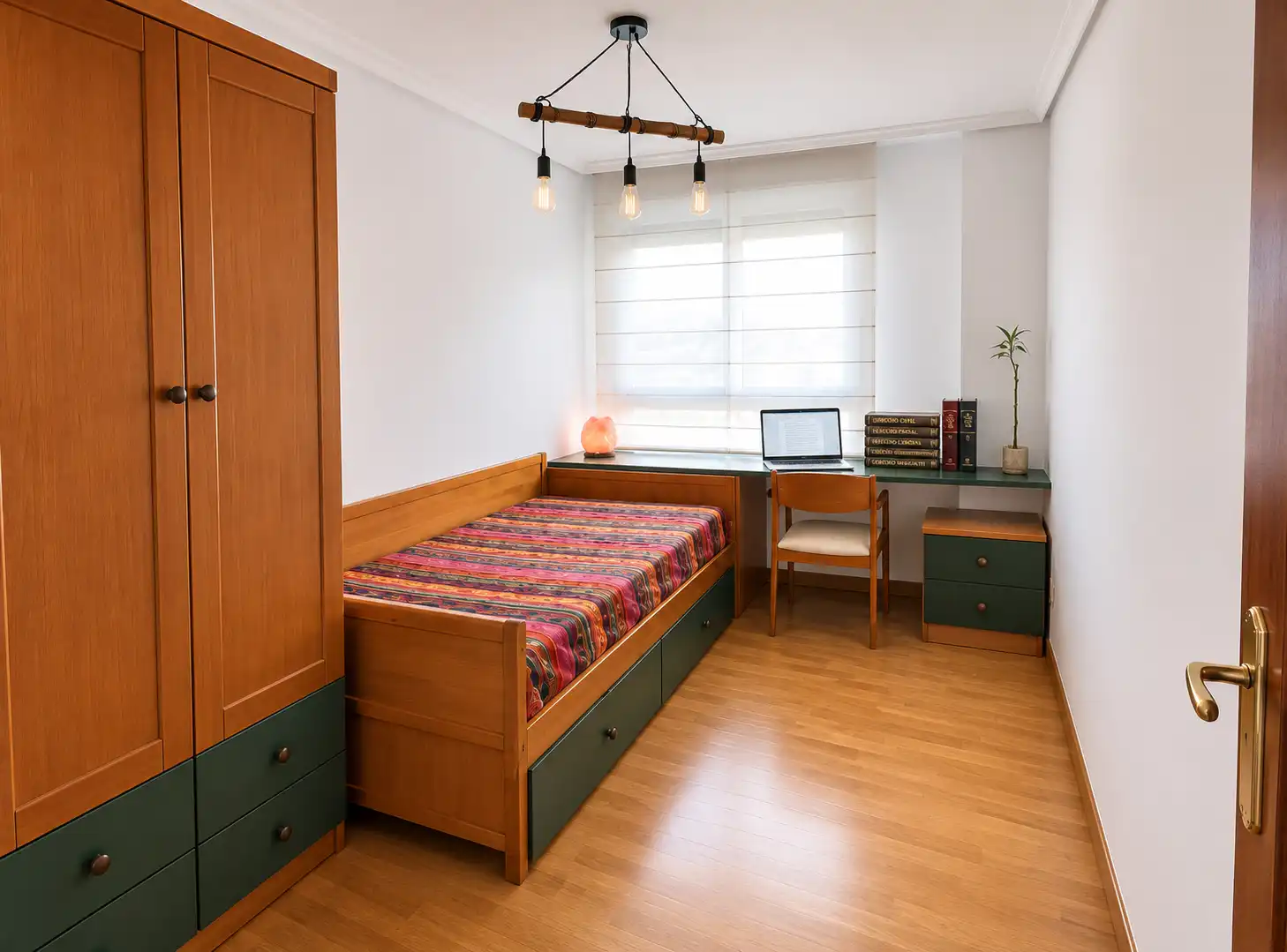 Habitación de Piso de alquiler en Santander con Calefacción, Terraza y Trastero