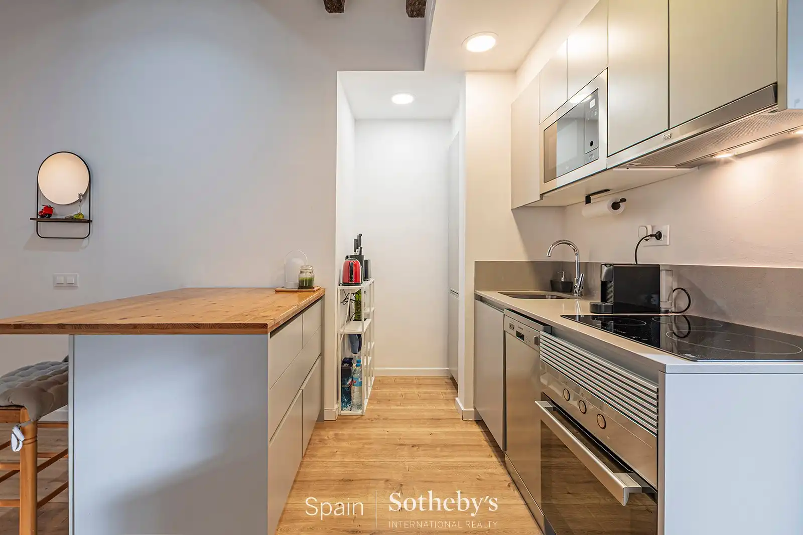 Cocina de Apartamento en venta en Barcelona con Aire acondicionado, Calefacción y Terraza